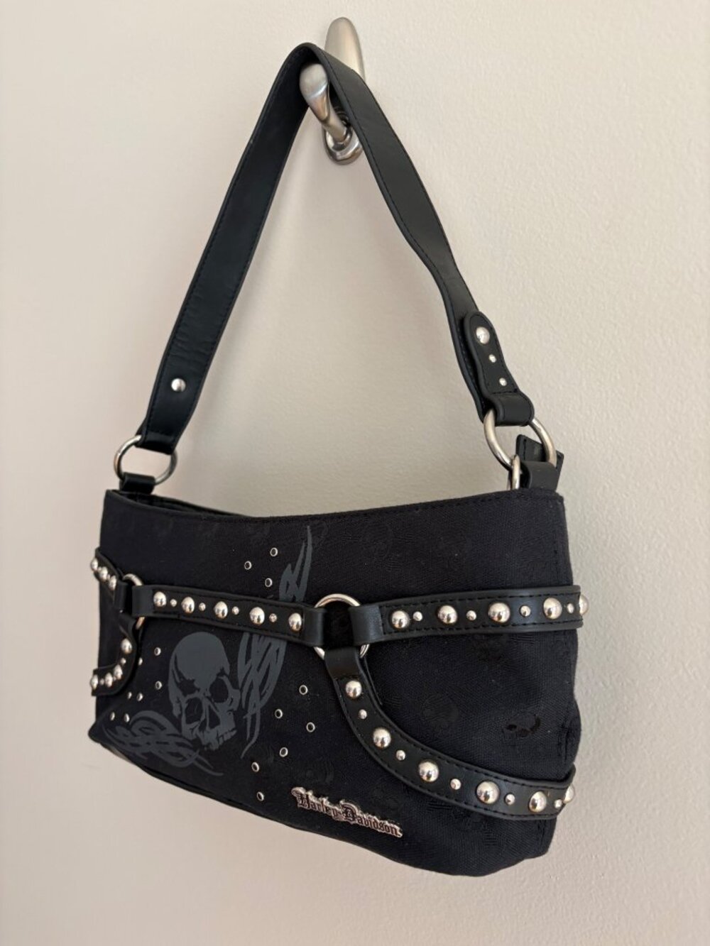 Harley-Davidson Y2K Skull & Studded Goth Biker Shoulder Bag in Black - Picture 3 of 12